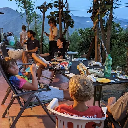 @gatetothewild Nocleg ze śniadaniem Coreglia Ligure